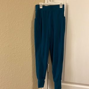 Fabletics, extra small joggers, blue/green